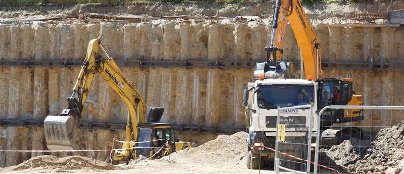 Wykopy w okolicy Wałów Chrobrego. Przy ulicach Szarotki i Sławomira