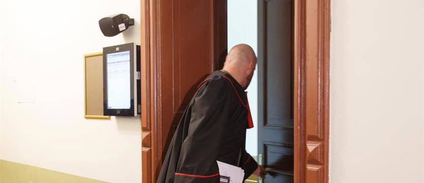 Wyjątkowa okazja do zwiedzania. Można spędzić wieczór w sądzie