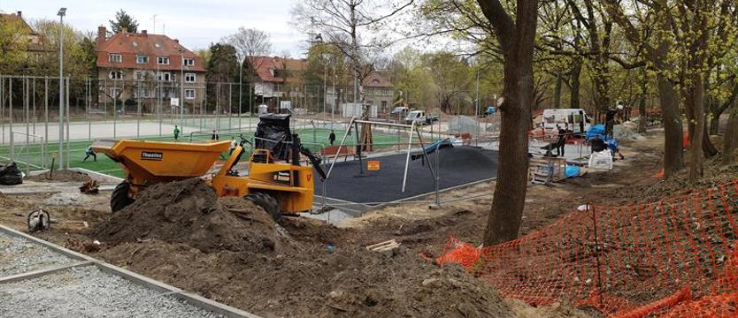 Skwer, czyli każdy mile widziany. Zielona inwestycja na Pogodnie w rozbudowie