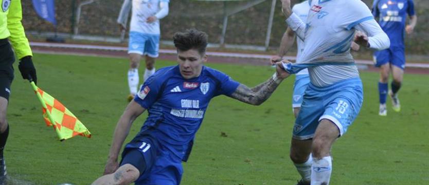 Piłka nożna. III-ligowe derby podzielone sprawiedliwie