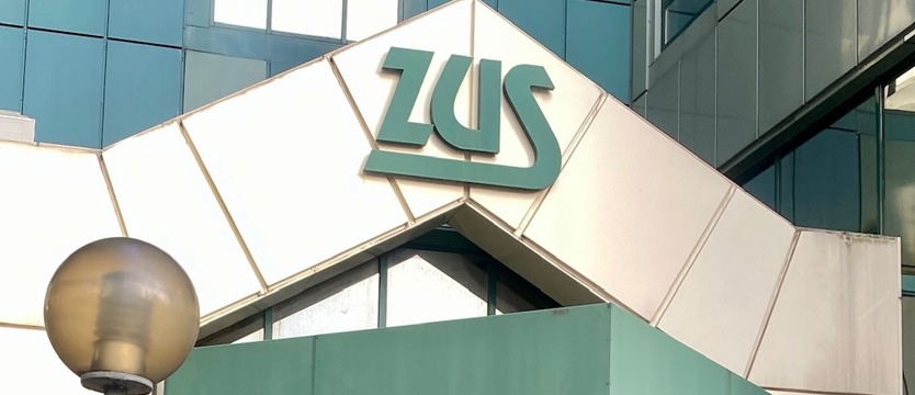 Protest pracowników ZUS w Szczecinie. Chcą 1200 zł brutto podwyżki