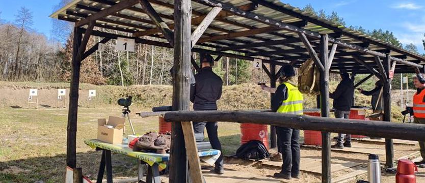 Jedni ćwiczą, drudzy nie chcą hałasu. Pasja pod presją