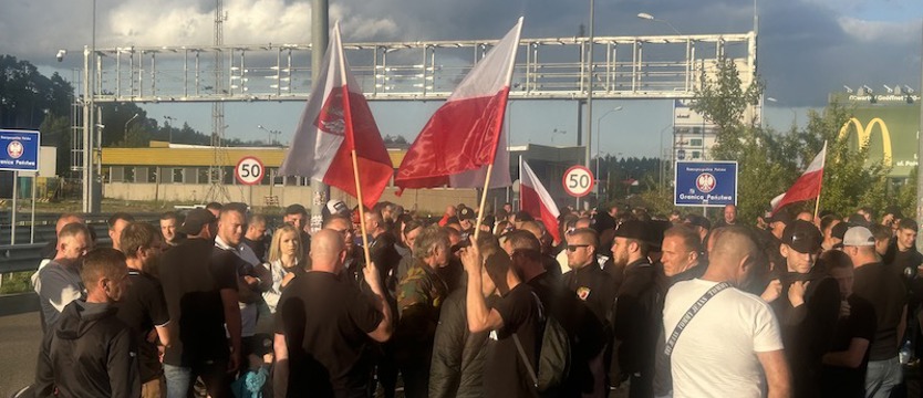 Patrol obywatelski przejął obowiązki polskich służb. Pospolite ruszenie w obronie polskiej granicy