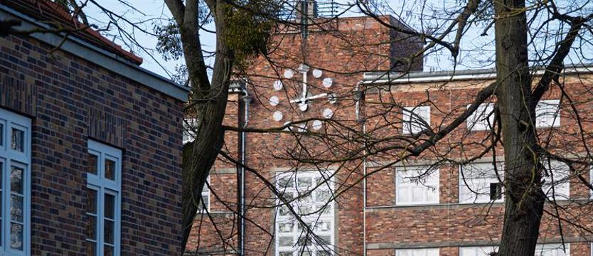 Szpitalny zegar znów odmierza czas