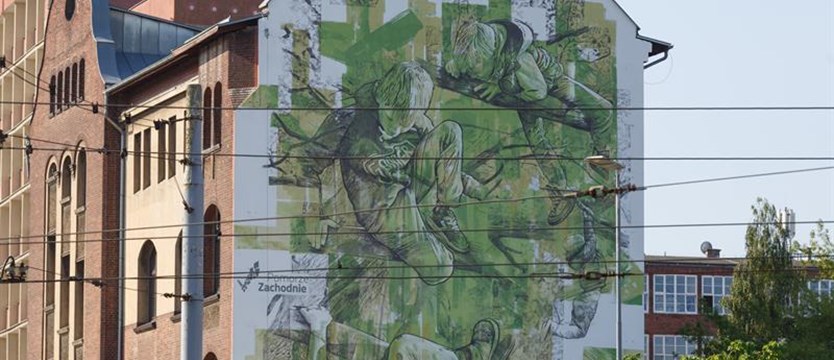 Ekologiczny mural już oczyszcza powietrze. Działa jak kilkaset drzew