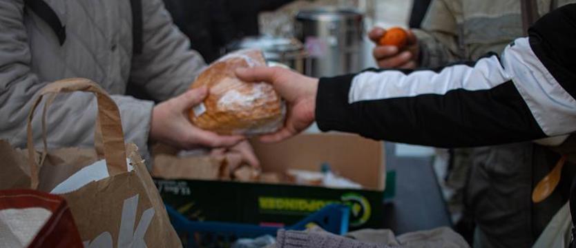Jedzenie dla każdego w mroźną niedzielę w Szczecinie
