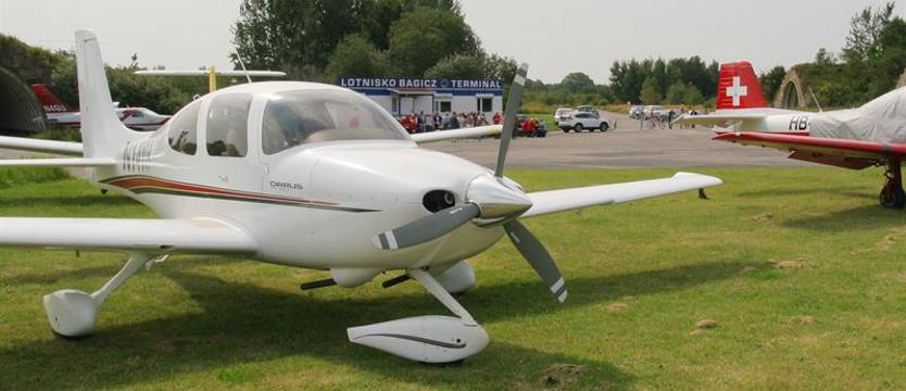 Lotnisko w Bagiczu na sprzedaż