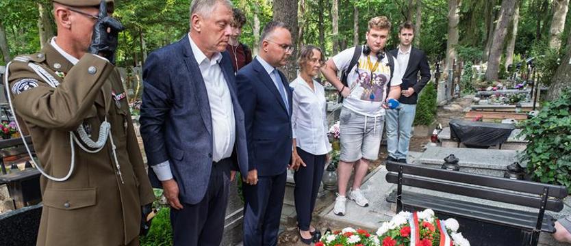 Na grobie „Kiry” pojawiła się tabliczka weterana