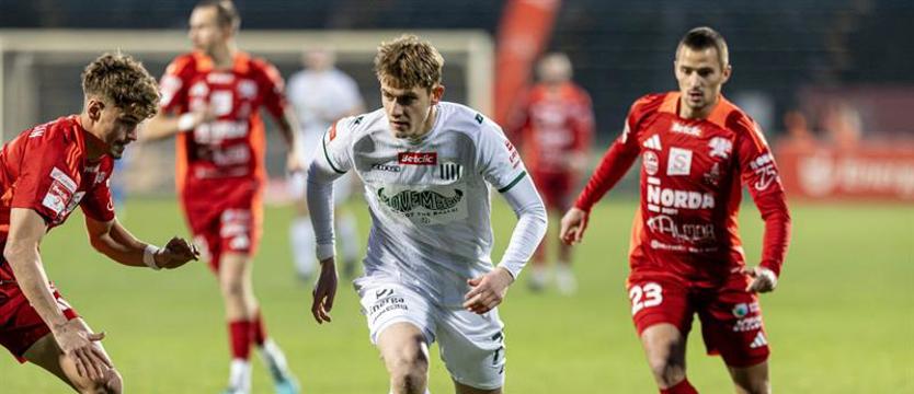 Piłka nożna. Remis Świtu z Olimpią