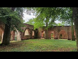 Ruiny klasztoru augustianów do rewitalizacji. Wyczyszczą, zabezpieczą, zbadają archeologicznie