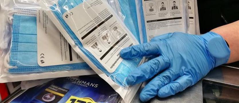 Dla 52 zachodniopomorskich instytucji. Maseczki i rękawice z projektu „Region Dobrego Wsparcia”