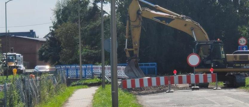 Nowy przepust, nowa droga. Rozbiórka mostu na Małej Inie