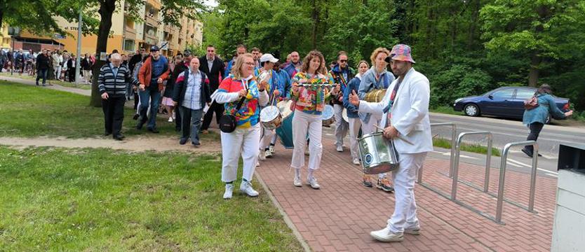 Jubileusze i... wbicie łopaty. Piknik w Policach