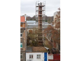 Częściowa rozbiórka komina przy ul. Lenartowicza w Szczecinie
