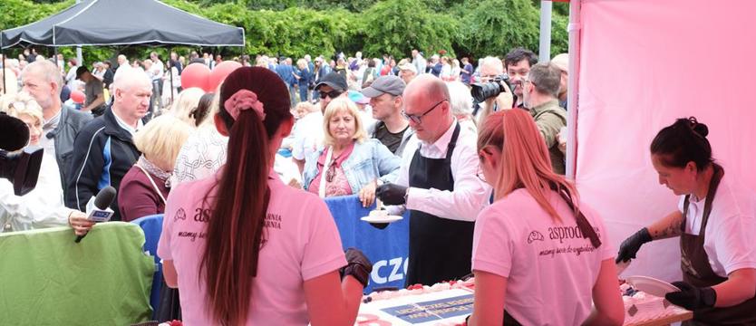 81 lat polskiego Szczecina. Tort od miasta i hołd dla pionierów