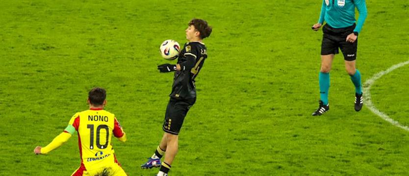 Piłka nożna. Przed reprezentacyjną przerwą Portowcy w Gdańsku