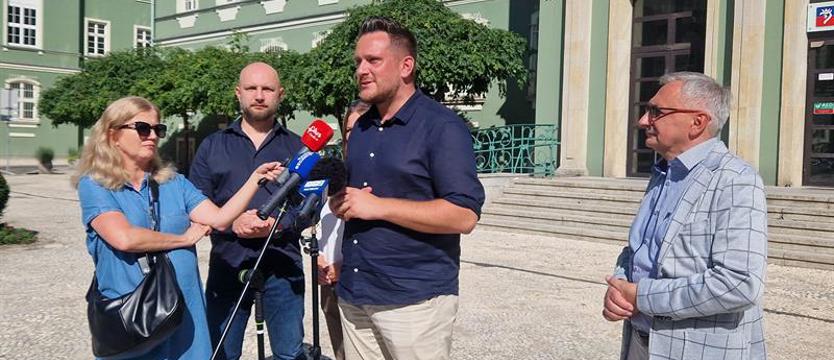 „Legitymacja partyjna ważniejsza niż kompetencje”. PiS o nominacjach w miejskich spółkach