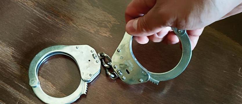 Czy policjanci skrzywdzili pedofila? Sprawą zajmuje się szczecińska prokuratura