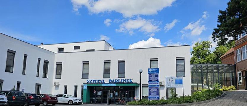 Umowa zlecenie, albo zwolnienie z pracy. Prezes szpitala szuka oszczędności