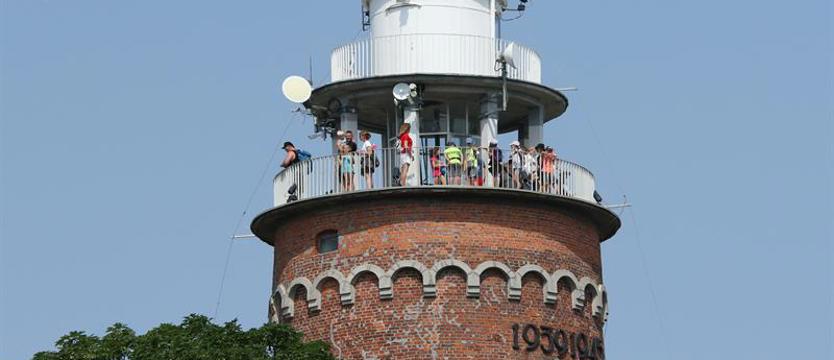 Smacznie i artystycznie przed kołobrzeską Latarnią Morską