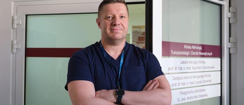 Jak szef sztabu w wojsku. Od ponad 10 lat wspiera transplantologów