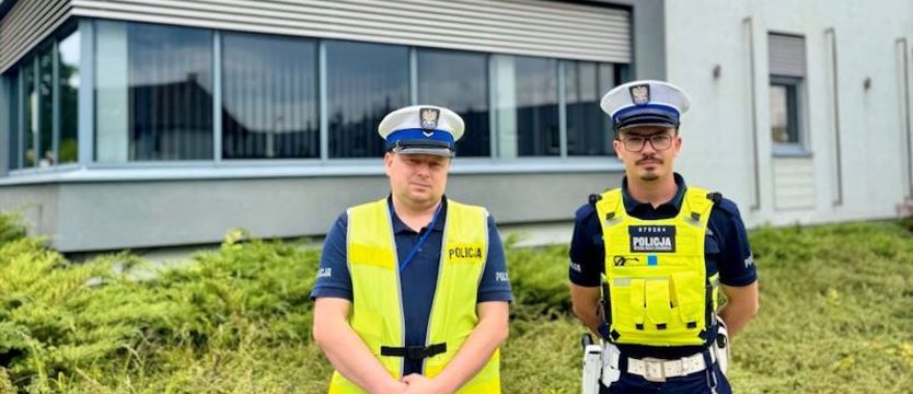 Zatrzymali za przekroczenie prędkości i ruszyli z pomocą