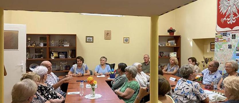 Wesoły Klub Seniora. Ciekawa inicjatywa mieszkańców osiedla
