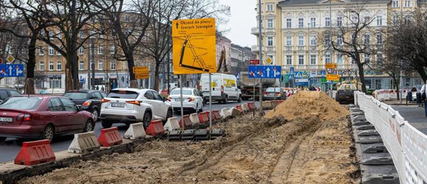 Plac Zwycięstwa w przebudowie. Powstaje nowy węzeł komunikacyjny