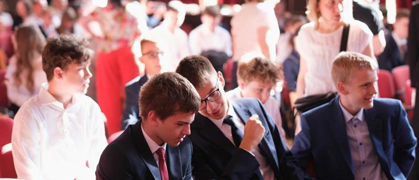 Za wybitne osiągnięcia  wyróżniono 472 uczniów szczecińskich szkół