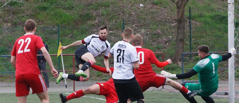 Piłka nożna. W Klasie Okręgowej Arkonia przerywa serię Mierzynianki