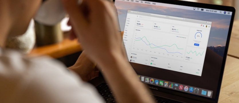 Związkowcy: trzeba uregulować pracę zdalną