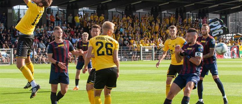 Piłka nożna. Pogoń z GKS-em Katowice i walka o podium