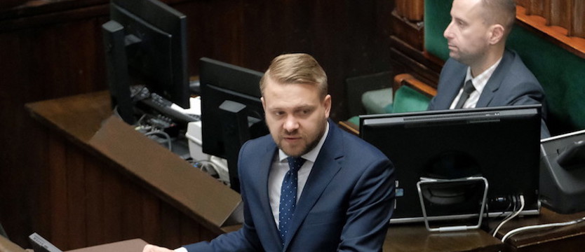 W Sejmie o tym, jakie były przyczyny katastrofy ekologicznej w Odrze