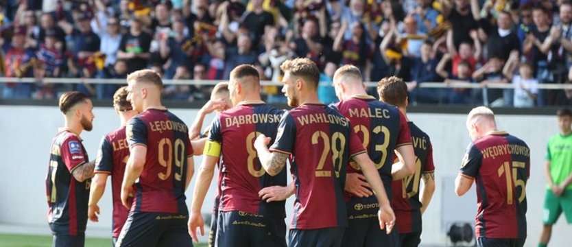 Piłka nożna. Na zakończenie sezonu Pogoń wygrywa 4:0 i gra w pucharach!