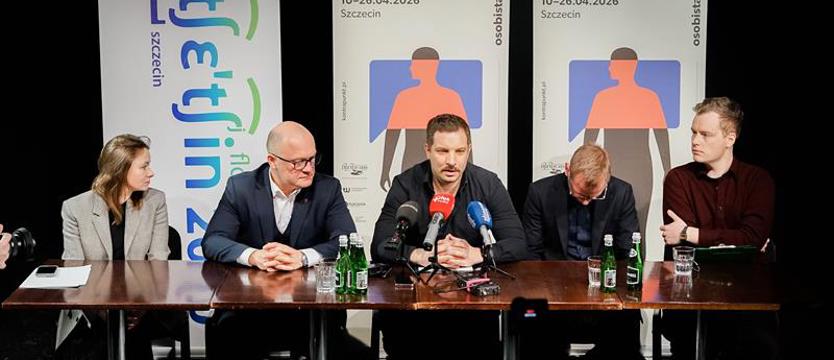 Skandaliczny tytuł sztuki nie obraża 