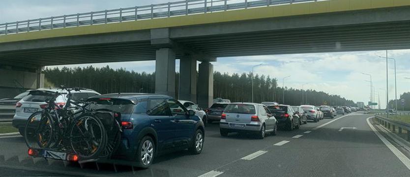 Dziesięciokilometrowe zatory na A6 i S3 pod Szczecinem