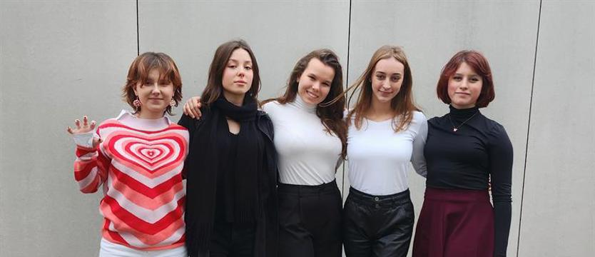 Licealistki kompletują „apteczki higieniczne”. Chcą pomóc osobom w kryzysie bezdomności