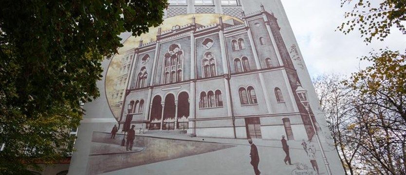 Odsłonięto mural upamiętniający synagogę