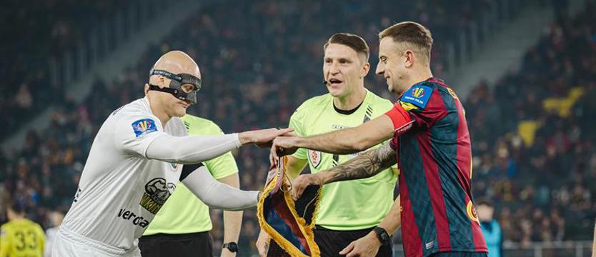 Piłka nożna. W niedzielę Pogoń gra z Piastem