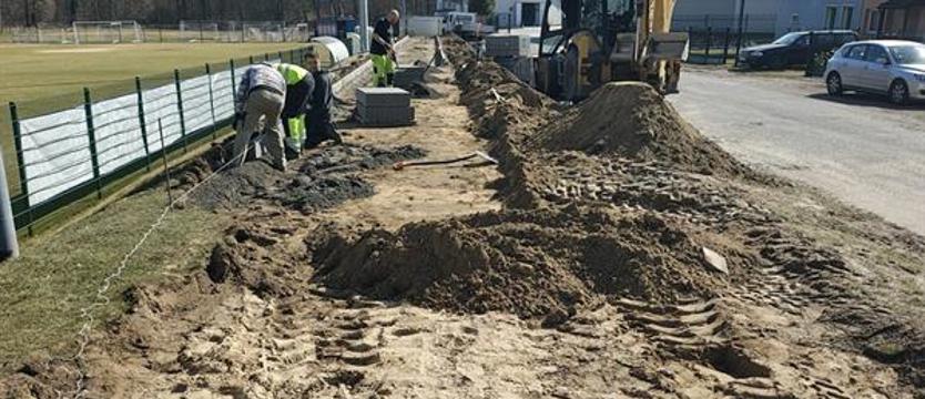 Piłka nożna. Modernizacja stadionu przy Topolowej