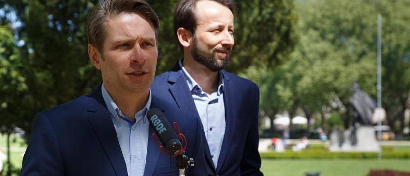 Partia Zieloni na Jasnych Błoniach. Covidowe zachęty dla szczecinian