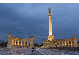Sakralny Budapeszt nie tylko dla wiernych. Papież Franciszek na placu Bohaterów