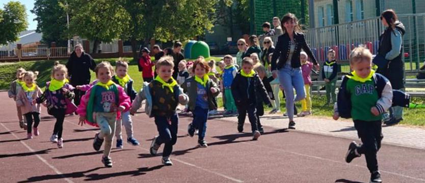 Olimpizm, Patronat „Kuriera". Pochodnia z Turynu podczas Dni Olimpijczyka w Dębnie