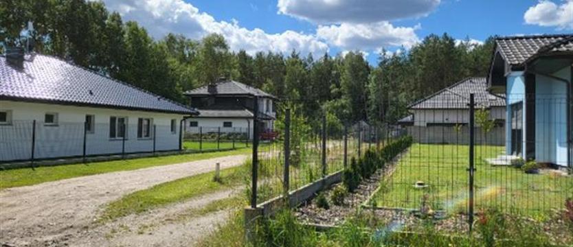 Średniowiecze, resztówki i przesuwanie drogi. Awantura o działki pod ZOS