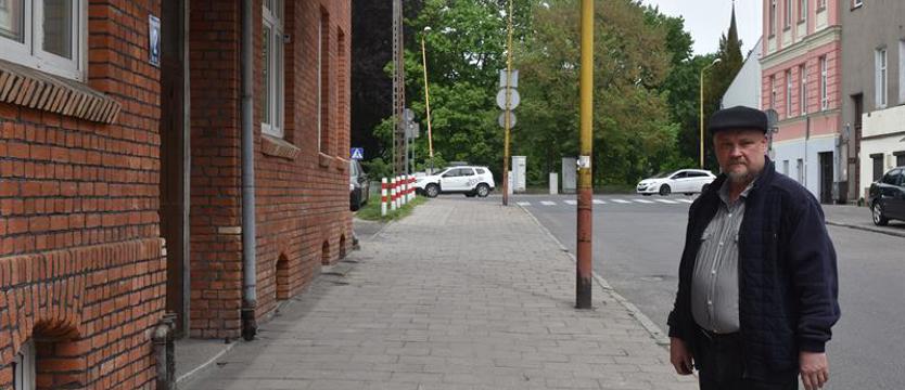 Wynajął mieszkanie, teraz przechodzi koszmar. Lokator okładał go metalowym prętem