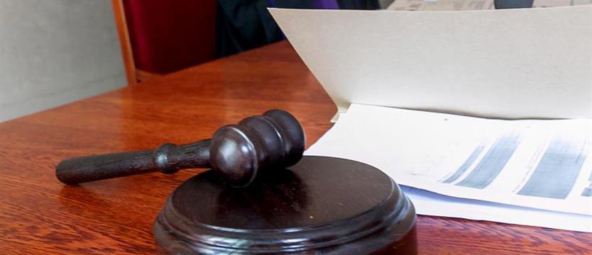 Sprawa szczecińskiego chirurga. Sąd obniżył poręczenie majątkowe