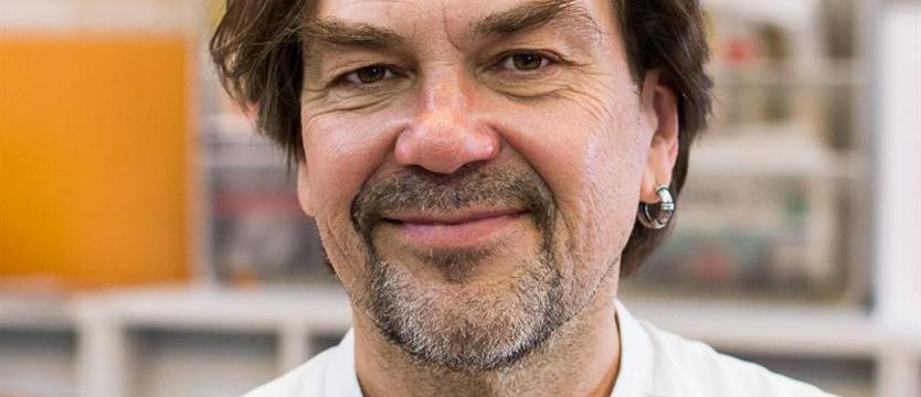 Węzmę broń do ręki i zejdę do podziemia