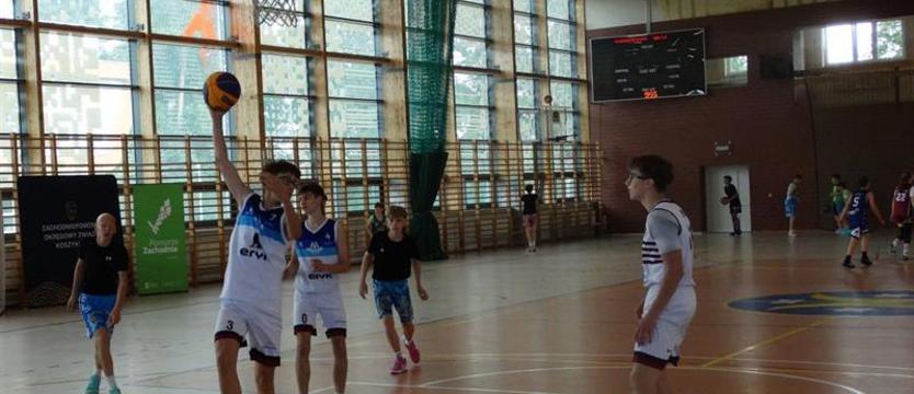 Koszykówka. 3x3. Bandyci i żeglarze...