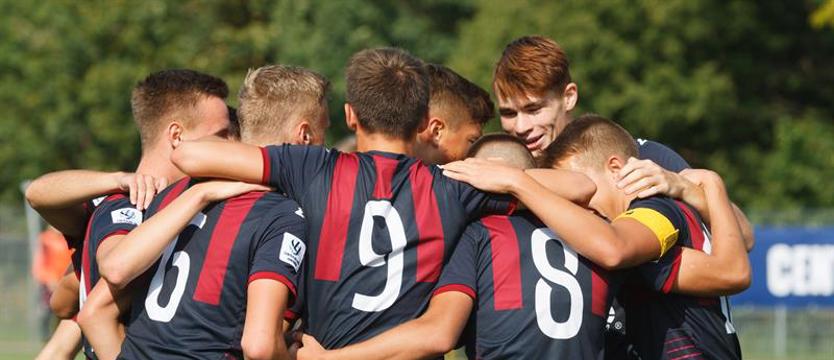 Piłka nożna. Udana inauguracja szczecińskich juniorów