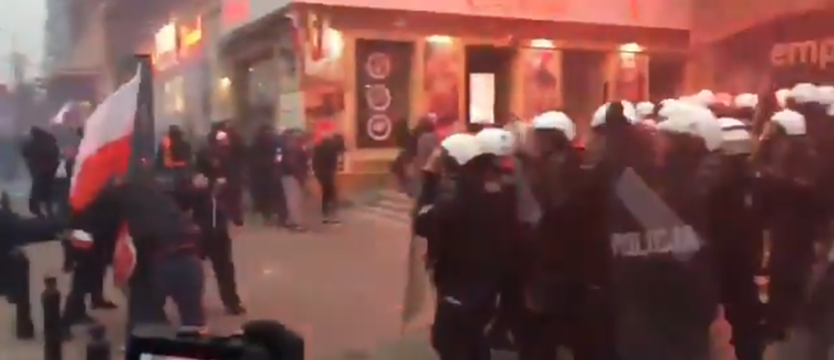 Starcia z policją podczas Marszu Niepodległości w Warszawie